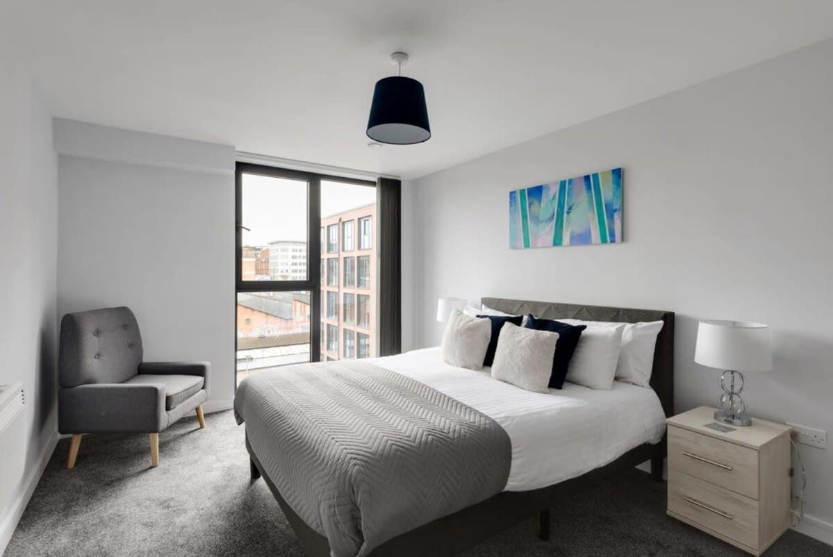 Lovely 1 Bed Flat In The Heart Of * Birmingham